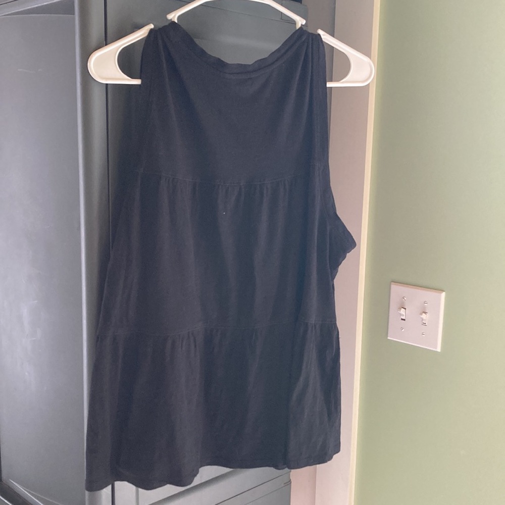 Black Sleeveless Ruffle Top - Picture 2 of 2